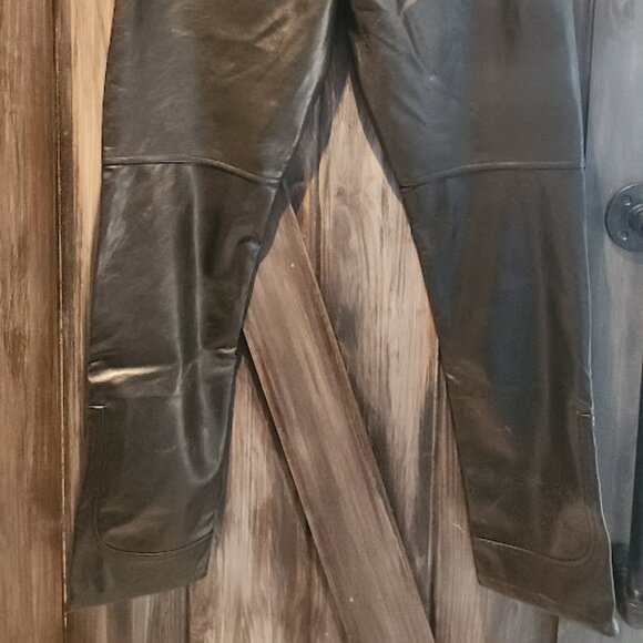 Mid Rise Vegan Leather Moto Vintage Slim Pants - Picture 4 of 4